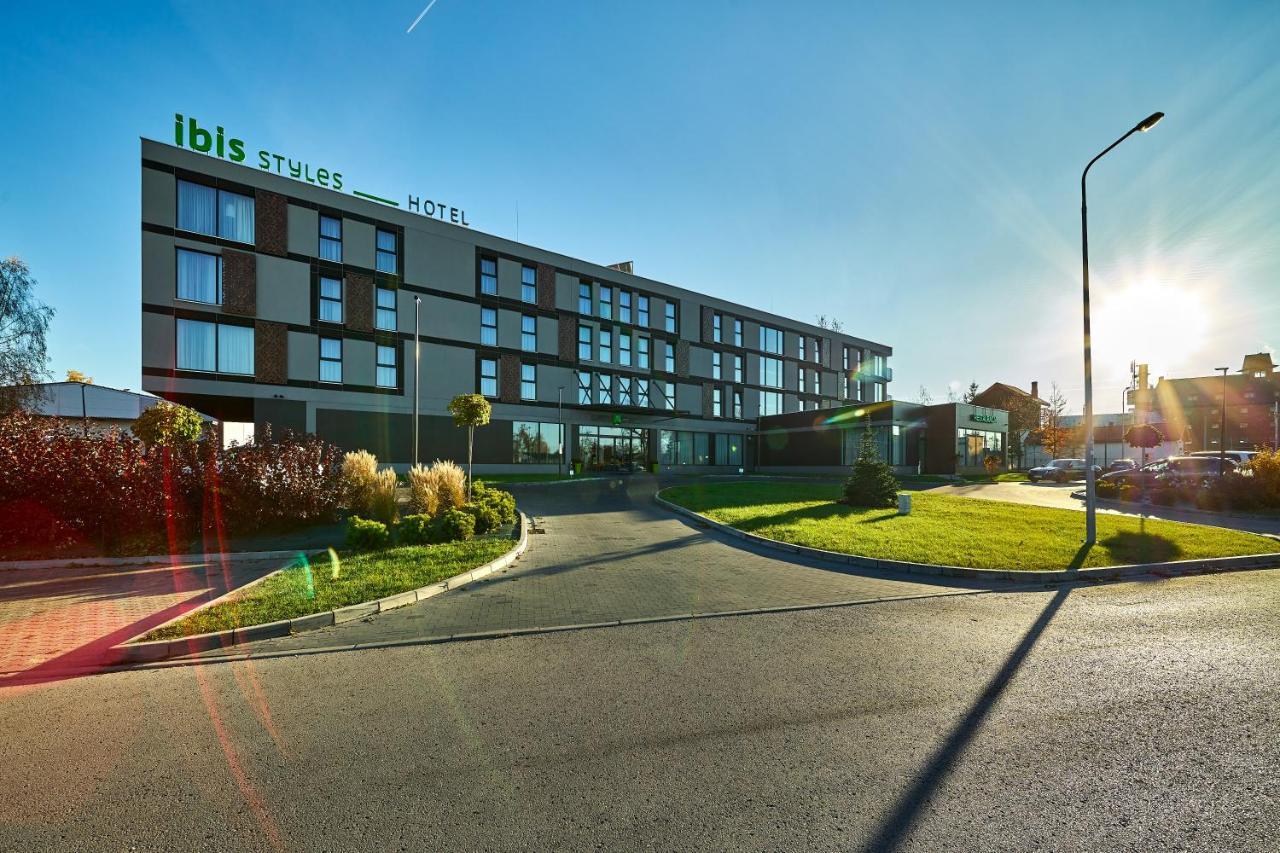 Hotel Ibis Styles Nowy Targ Exterior foto