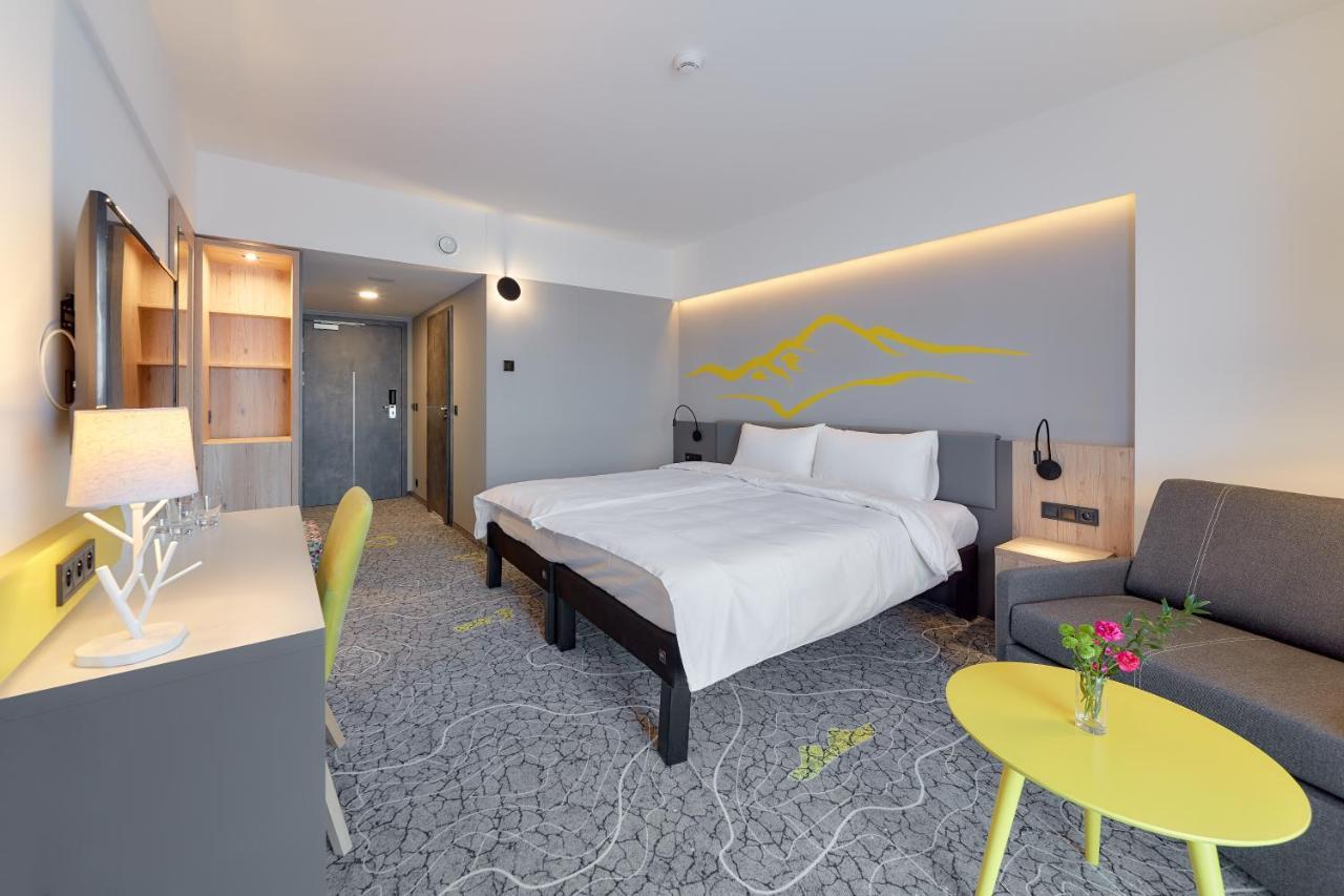 Hotel Ibis Styles Nowy Targ Exterior foto