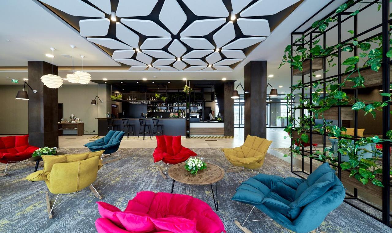Hotel Ibis Styles Nowy Targ Exterior foto