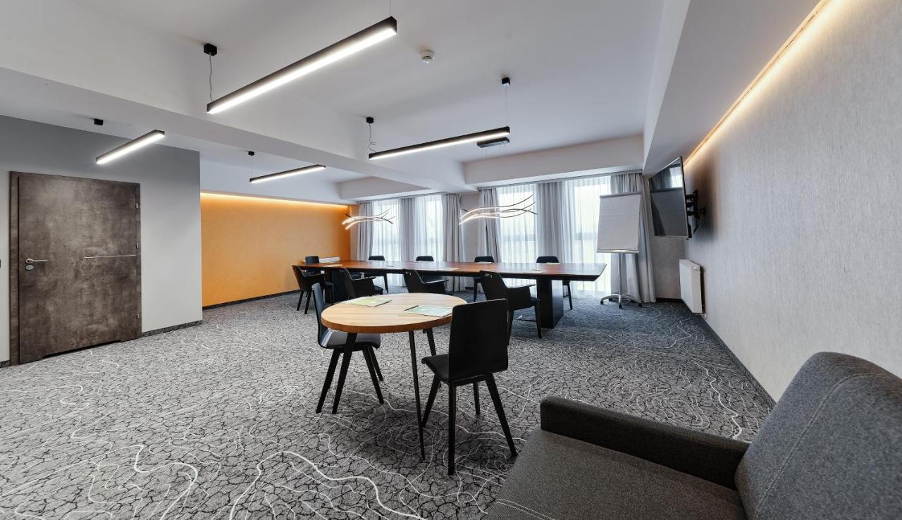 Hotel Ibis Styles Nowy Targ Exterior foto