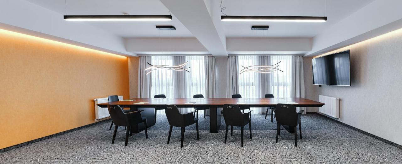 Hotel Ibis Styles Nowy Targ Exterior foto
