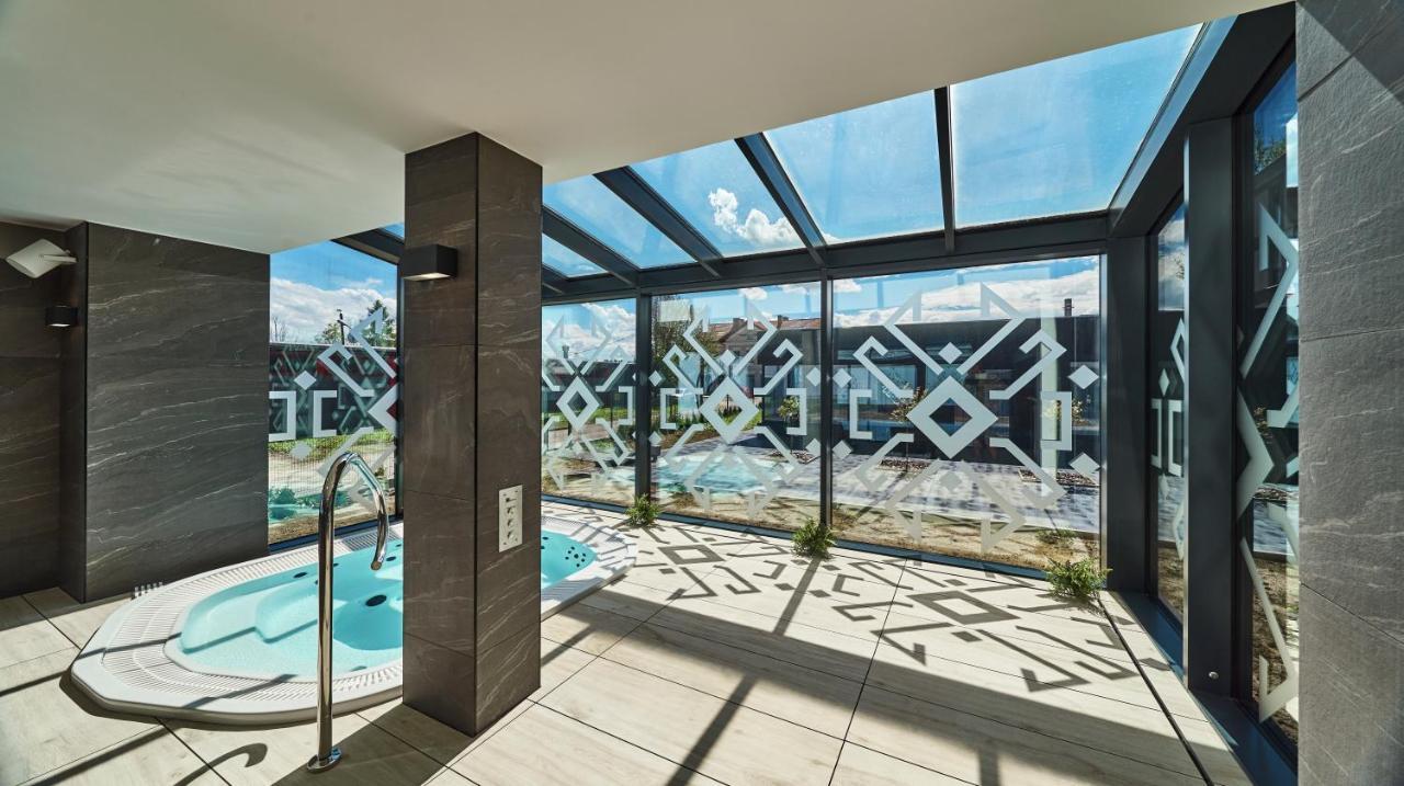 Hotel Ibis Styles Nowy Targ Exterior foto